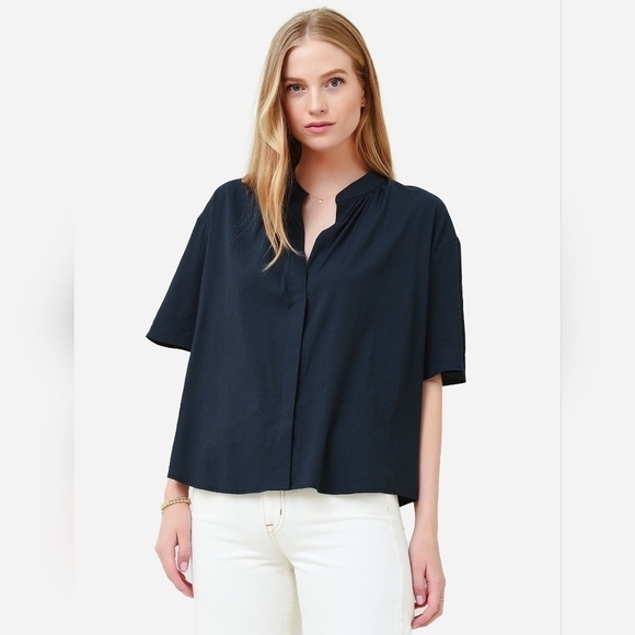 Vince SHORT SLEEVE SHIRRED BAND COLLAR BLOUSE - Picture 1 of 12